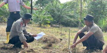 BRIMOB POLDA SULSEL LANJUTKAN PERBAIKAN JEMBATAN GANTUNG SALUSULE, MASUK HARI KE-7