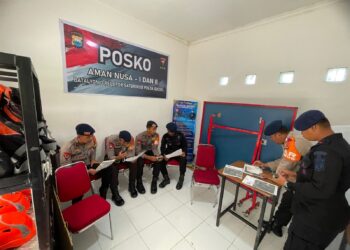 Personel Batalyon D Pelopor Laksanakan Siaga Posko Aman Nusa I & II NAVRAT