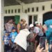 Sinergi Kemanusiaan, Danyon D Pelopor Dampingi Wakil Bupati  Luwu Utara Salurkan Bantuan Bagi Warga Malangke