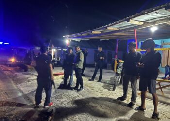 Personel Batalyon D Pelopor Laksanakan penyisiran dan patroli pengamanan di wilayah Konflik Pentojangeng