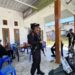 Patroli Harkamtibmas Batalyon D Pelopor Intensifkan Pengamanan di Kelurahan Pentojangan Demi Menjaga Situasi Tetap Kondusif