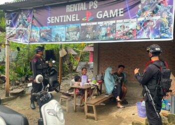 Patroli Harkamtibmas dan Sambang Warga, Personel Batalyon D Pelopor Perkuat Sinergi dengan Masyarakat di Kelurahan Mancani