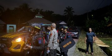 Patroli Gabungan Pasca Konflik Kelompok, Brimob dan Polres Luwu Utara Pastikan Situasi Tetap Kondusif