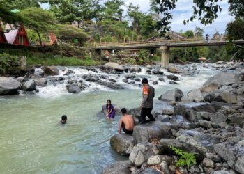 Personel Kompi 3 Batalyon D Pelopor Brimob Polda Sulsel Laksanakan Patroli SAR di Wisata Alam Waitiddo