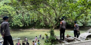 Patroli SAR Brimob Sulsel Perkuat Keamanan Wisatawan di Sungai Sulili