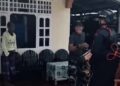Hadir Lebih Dekat dengan Masyarakat, Personel Batalyon D Pelopor Gelar Patroli Berjalan Kaki dan Sambang Warga di Buntu Datu dan Batu Walenrang