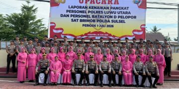 PERSONEL BATALYON D PELOPOR IKUTI UPACARA KENAIKAN PANGKAT DI POLRES LUWU UTARA