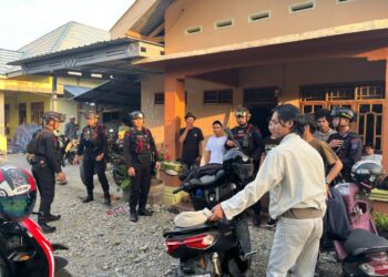 Patroli dan Sambang Warga, Personel Batalyon D Pelopor BKO Polres Palopo Jaga Kondisi Pasca Konflik Antar RW