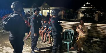 Patroli Rutin Personel Batalyon D Pelopor di Kelurahan Pentojangan Disambut Positif, Warga Merasa Lebih Aman