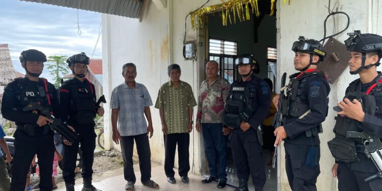 Brimob Kompi 3 Laksanakan Patroli Gereja, Wujudkan Ibadah Minggu yang Aman dan Khidmat