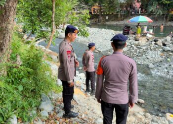 Personel Kompi 3 Batalyon D Pelopor Tingkatkan Kesiapsiagaan Melalui Patroli SAR di Kawasan Wisata Alam Wai Tiddo