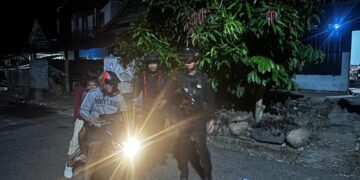 Brimob Sapa Warga Lewat Patroli Malam, Ciptakan Rasa Aman dan Nyaman