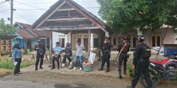 Patroli Humanis Brimob Perkuat Silaturahmi dan Jaga Kondusivitas di Kota Palopo