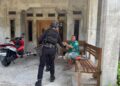 BRIMOB RUTIN PATROLI, WARGA URI MANCANI APRESIASI KEHADIRAN PERSONEL DI TENGAH MASYARAKAT