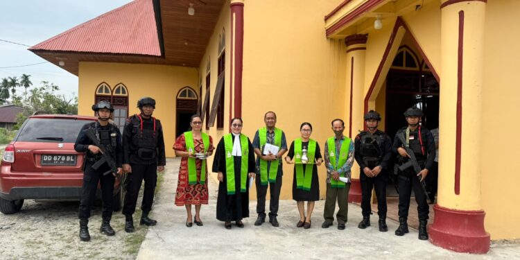 Brimob Hadir Jaga Kedamaian, Patroli Gereja Berikan Rasa Aman bagi Jemaat