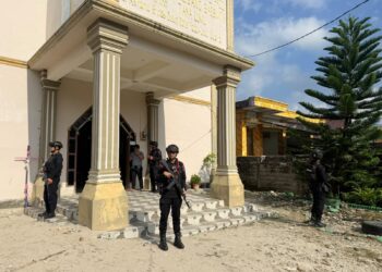 Personel Batalyon D Pelopor Patroli Tempat Ibadah, Ciptakan Rasa Aman bagi Jemaat di Baebunta