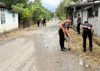 Jumat Bersih Brimob, Wujud Nyata Kepedulian Personel dalam Menjaga Kebersihan Lingkungan Mako