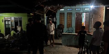 Patroli dan Sambang Warga, Brimob Hadir Jaga Kamtibmas di Kelurahan Mancani