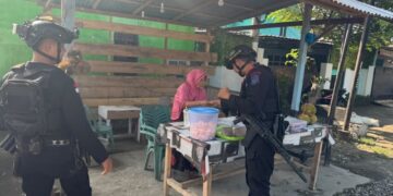Patroli Humanis Brimob, Warga Mancani Diajak Jaga Keamanan Bersama