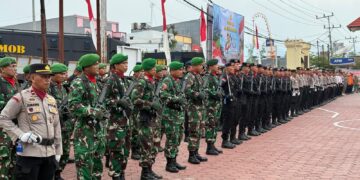 Personel Batalyon D Pelopor Ikuti Upacara Hari Bhayangkara Ke-80 di Polres Luwu Utara