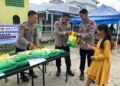 BRIMOB HADIR MELAYANI MASYARAKAT MELALUI GERAKAN PANGAN MURAH DI KELURAHAN SALASSA