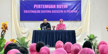 KOMANDAN BATALYON D PELOPOR SATUAN BRIMOB POLDA SULSEL HADIRI PERTEMUAN RUTIN BHAYANGKARI