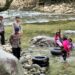 Patroli Kamtibmas di Sungai Sulili, Brimob Polda Sulsel Berikan Rasa Aman