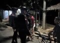 PERSONEL BATALYON D PELOPOR SATUAN BRIMOB POLDA SULSEL LAKSANAKAN PATROLI DIALOGIS DAN SAMBANG WARGA DI KELURAHAN MANCANI