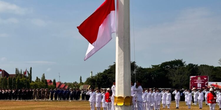 Personel Kompi 3 Batalyon D Pelopor Mengikuti Upacara Peringatan HUT Kemerdekaan Republik Indonesia