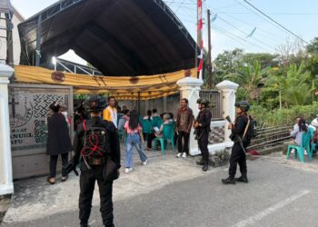 Brimob Patroli, Pastikan Ibadah di Gereja Imanuel Aman