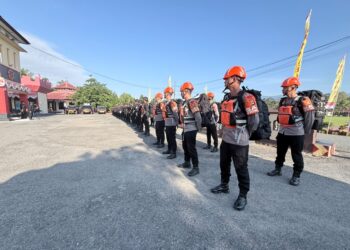 PERSONEL BATALYON D PELOPOR GELAR APEL KESIAPSIAGAAN ANTISIPASI GANGGUAN KAMTIBMAS DI WILAYAH POLDA SULSEL