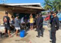 Brimob Sambangi Warga di Desa Baebunta, Jaga Kamtibmas Tetap Kondusif