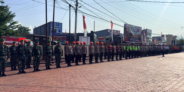 Personel Batalyon D Pelopor Ikuti Apel Kesiapsiagaan Karhutla di Polres Luwu Utara