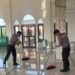 JUMAT BERSIH, PERSONEL KOMPI 3 BATALYON D PELOPOR LAKSANAKAN KERJA BAKTI DI MASJID NURUL HIDAYAH LABOKKE