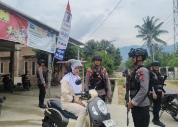 BRIMOB HADIR DI TENGAH MASYARAKAT, PATROLI KAMTIBMAS DAN SAMBANG WARGA DI POSKO MANCANI