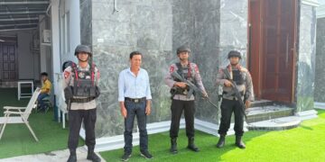 Personel Batalyon D Pelopor Patroli di Gereja, Pastikan Ibadah Berjalan Aman
