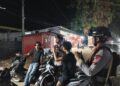 Patroli malam, Brimob hadir menyapa warga di Mancani