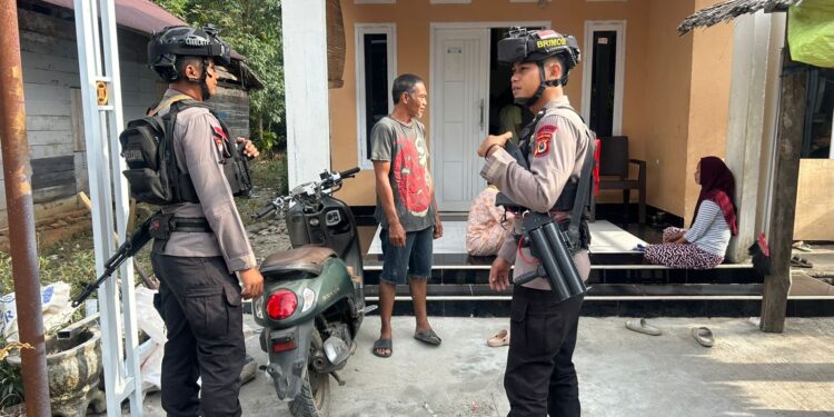Cegah Gangguan Kamtibmas, Brimob Intensifkan Patroli dan Sambang Warga di Mancani