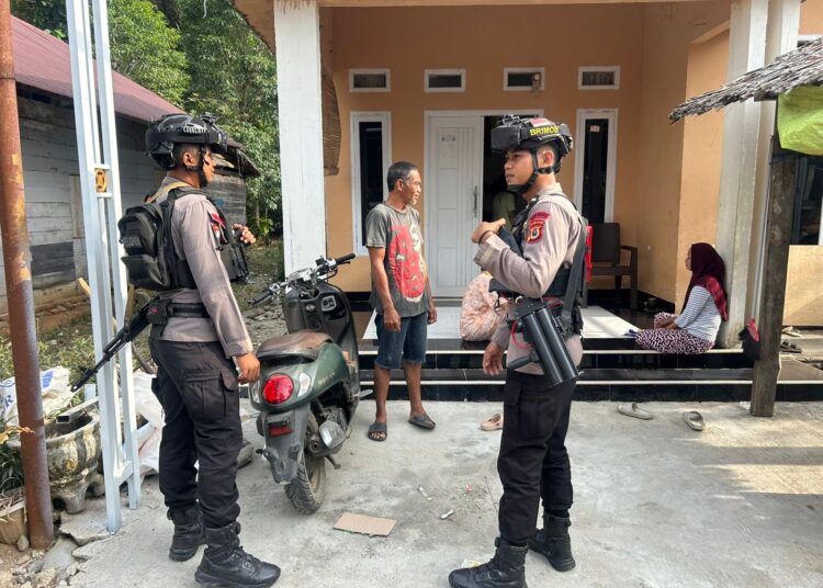 Cegah Gangguan Kamtibmas, Brimob Intensifkan Patroli dan Sambang Warga di Mancani