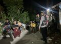 Patroli Malam, Brimob Ajak Warga Bersama Jaga Kamtibmas