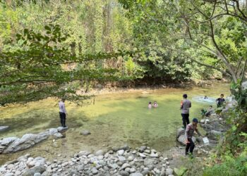 Patroli SAR Brimob Jaga Harkamtibmas dan Keselamatan Wisatawan di Sungai Sulili