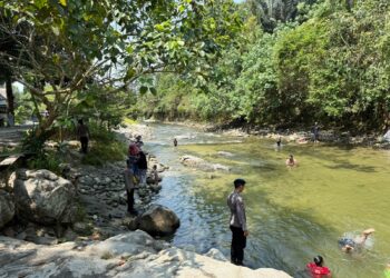 Patroli SAR Brimob Hadirkan Rasa Aman bagi Wisatawan di Sungai Sulili