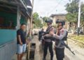 Brimob Sambangi Warga Mancani, Pastikan Situasi Pasca Perang Kelompok Tetap Kondusif