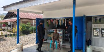 Brimob sambangi warga Mancani, jaga kamtibmas tetap kondusif
