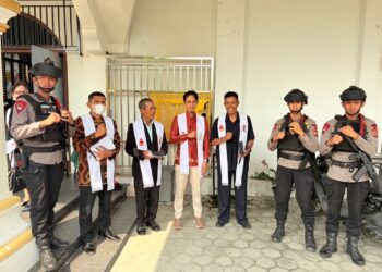 Brimob Hadir Jaga Kenyamanan Ibadah Warga di Baebunta