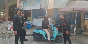 PATROLI SAMBANG WARGA, PERSONEL BKO POLSEK BUA PERKUAT KEDEKATAN DENGAN MASYARAKAT