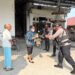 JAGA KONDUSIVITAS IBADAH MINGGU, PERSONEL BRIMOB BATALYON D PELOPOR PATROLI DI SEJUMLAH GEREJA LUWU UTARA