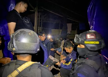 BRIMOB BATALYON D PELOPOR BACK UP DITRESKRIMSUS POLDA SULSEL DALAM PENINDAKAN PETI DI KABUPATEN LUWU