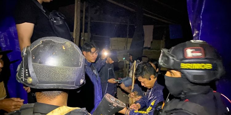 BRIMOB BATALYON D PELOPOR BACK UP DITRESKRIMSUS POLDA SULSEL DALAM PENINDAKAN PETI DI KABUPATEN LUWU