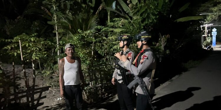Brimob Sambangi Warga Mancani, Cegah Potensi Perang Kelompok